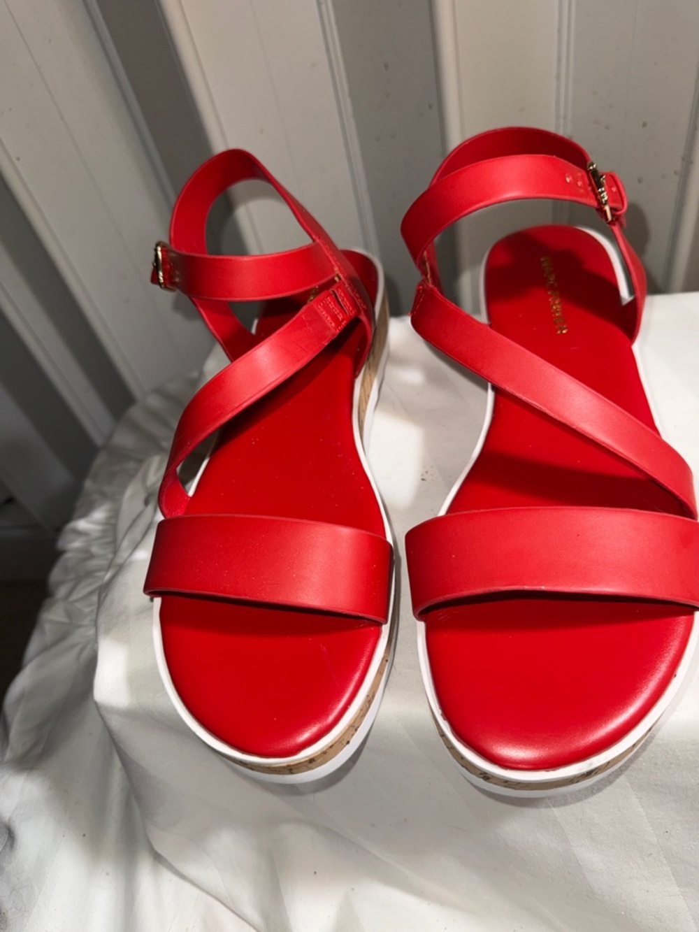 NWOT - Marc Fisher Grandie Treaded Wedge Sandals. Size: 8.5